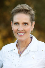 Load image into Gallery viewer, Beginning Beekeeping