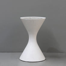 Load image into Gallery viewer, Ivory Lite Fab Planter