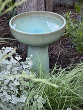 Load image into Gallery viewer, Callope Bird Bath