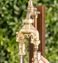Load image into Gallery viewer, Neta Brass 2-Way Screw-on Universal Tap
