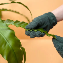 Load image into Gallery viewer, We The Wild – Leaf Cleaning Gloves
