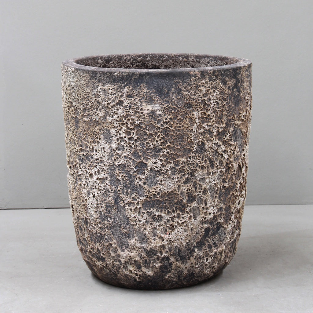 Oceanic White Tall U Pot